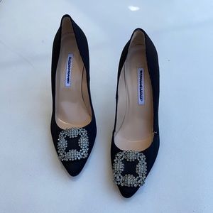 Manolo Blahnik Hangisi Heels Pumps
